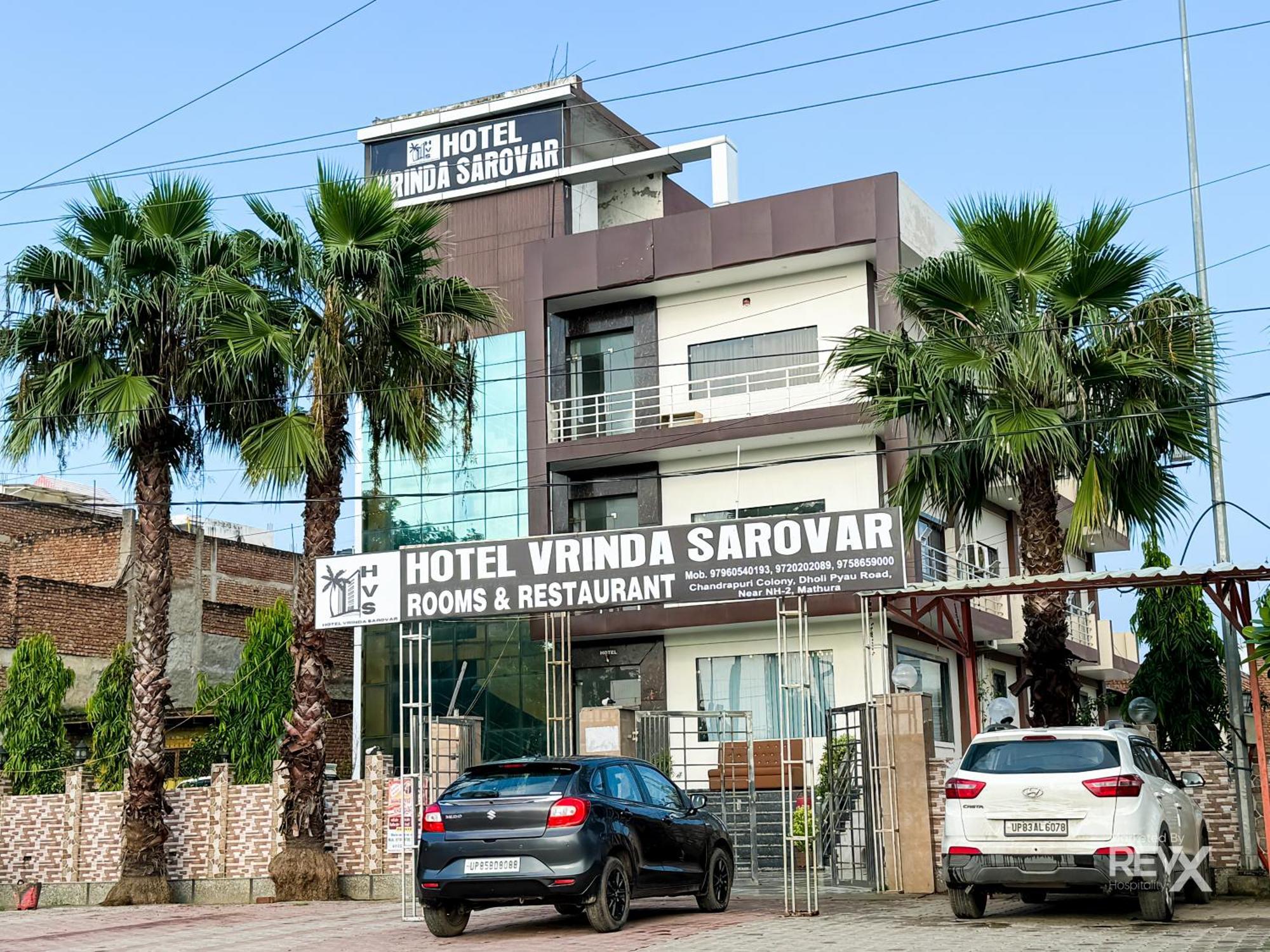 Hotel Vrinda Sarovar Mathura Exterior photo